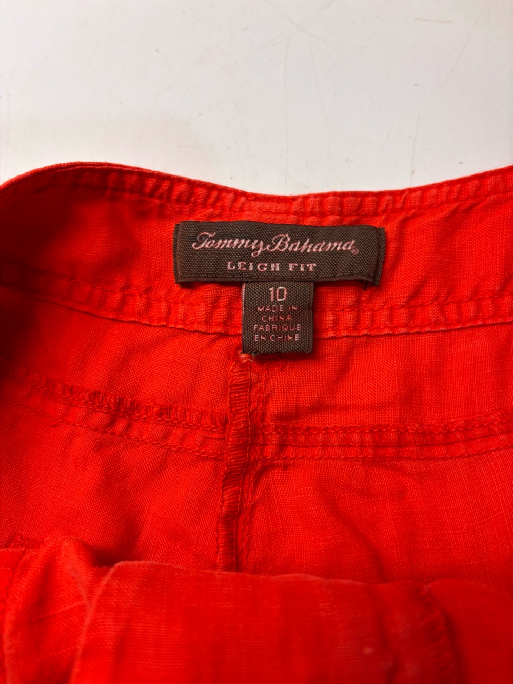 Tommy Bahama Leigh Fit Linen Vibrant Red Shorts, Size 10 - Picture 6 of 10